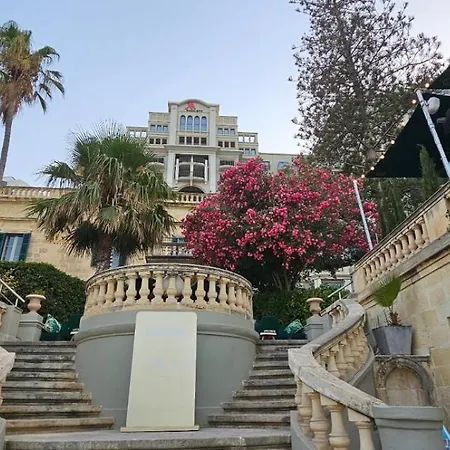 Maison d'hôtes Paceville On 2 Floors Is-Swieqi