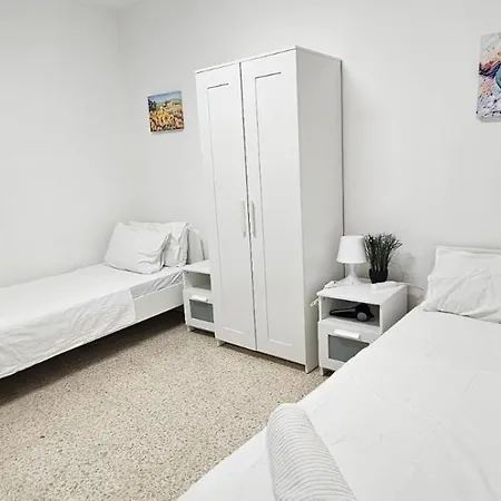 Paceville On 2 Floors Guest house