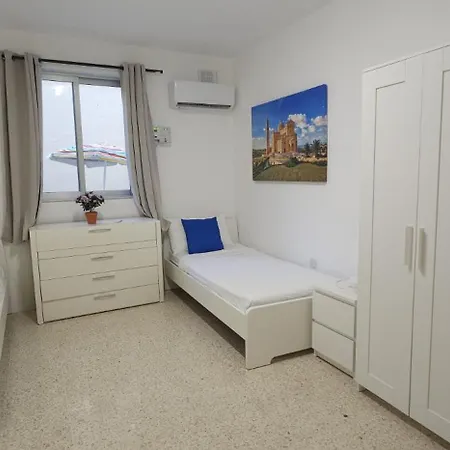 Guest house Paceville On 2 Floors 4*