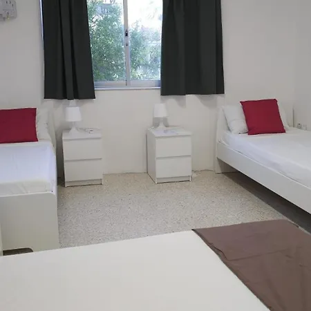 Guest house Paceville On 2 Floors 4*